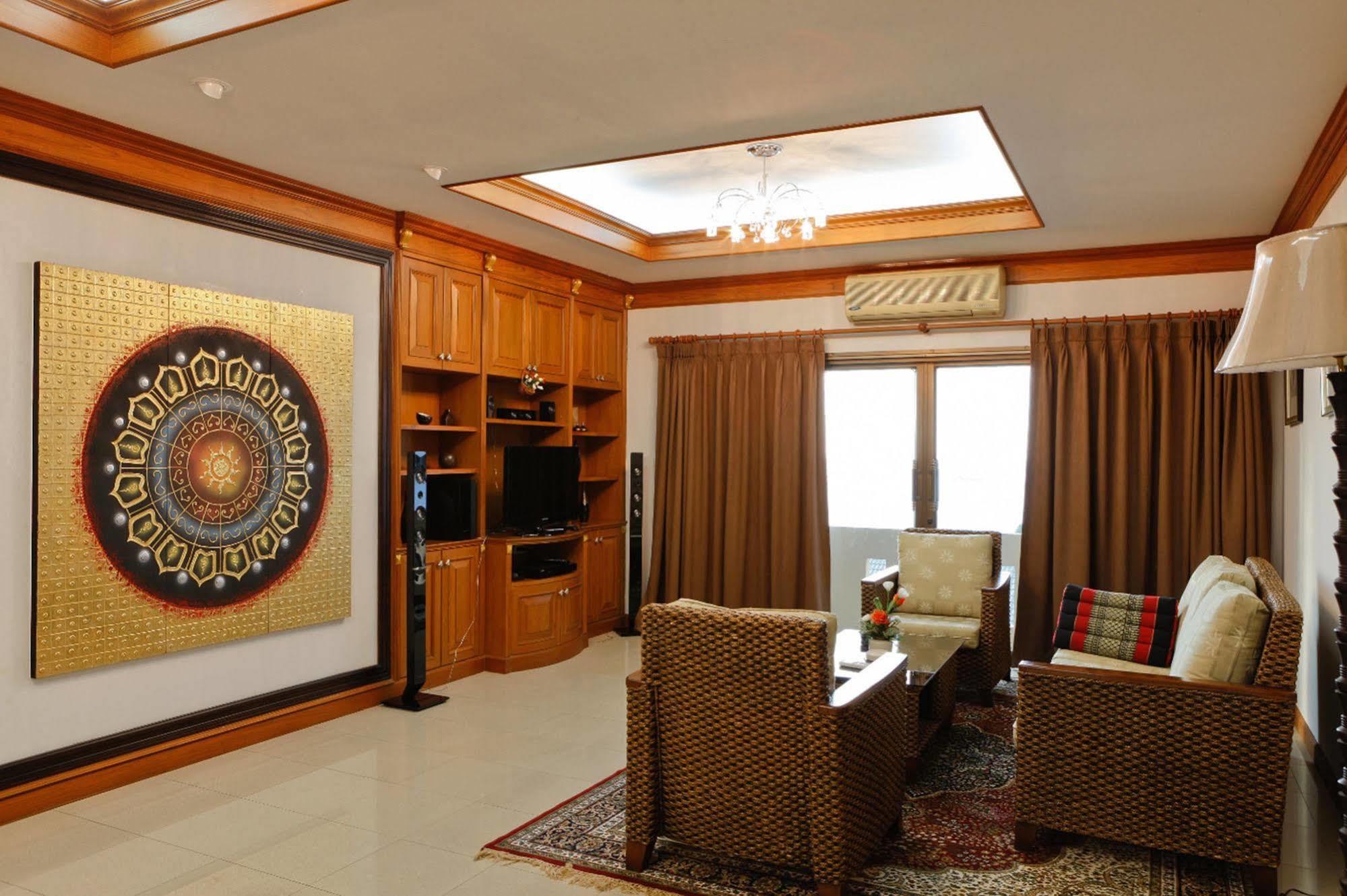 Inn House- Sha Extra Plus Pattaya Luaran gambar