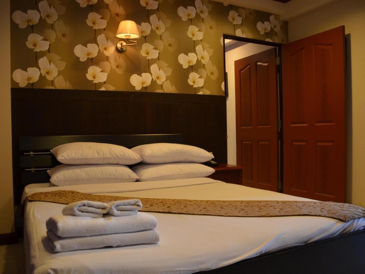 Inn House- Sha Extra Plus Pattaya Luaran gambar